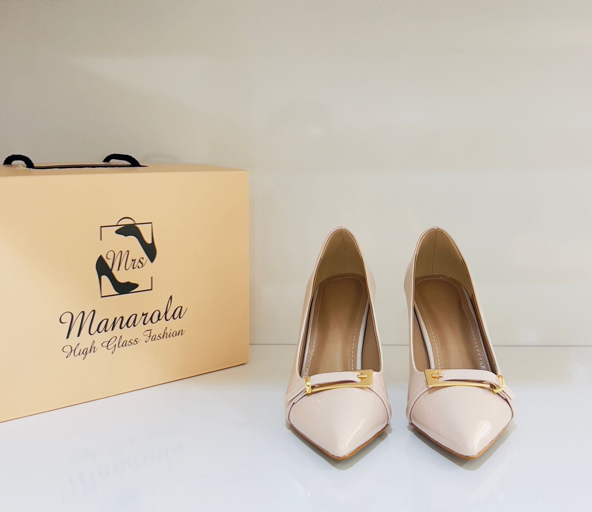 Habsa Full - Light Beige (Rocan Glossy; Shiny medium heel with front gold strap)